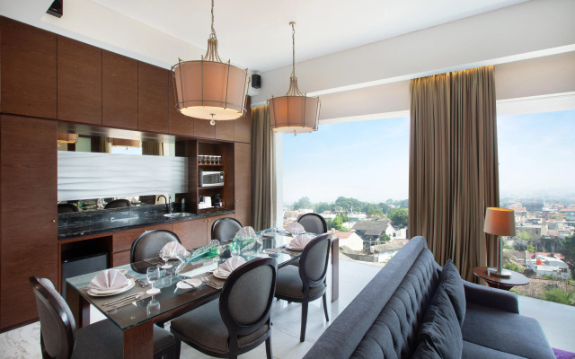 Holiday Inn Bandung Pasteur by IHG