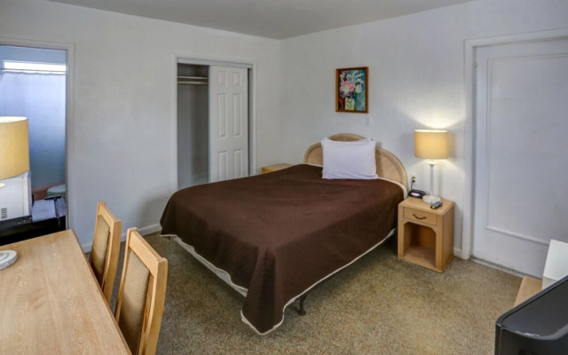 Richard's Motel Studio