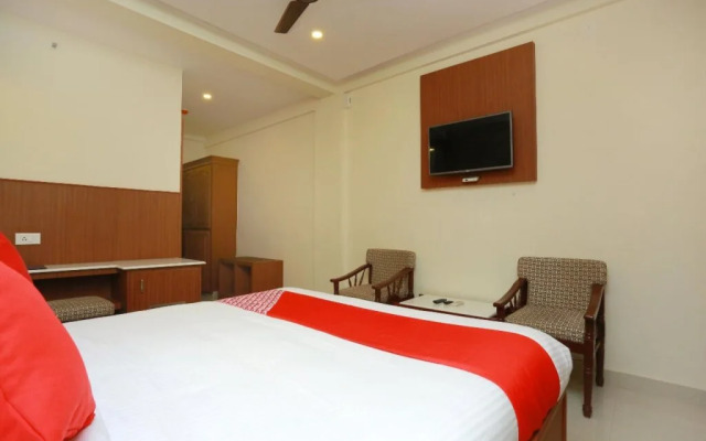 Kovilakam Residency by OYO Rooms