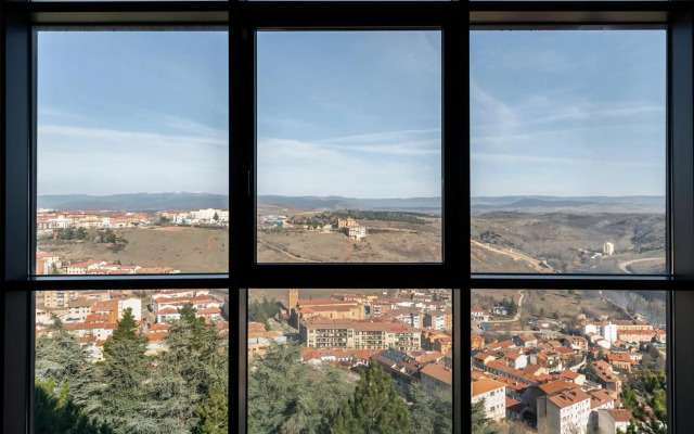 Parador De Soria