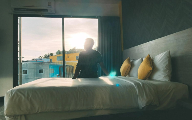 Wake Up Aonang Hotel