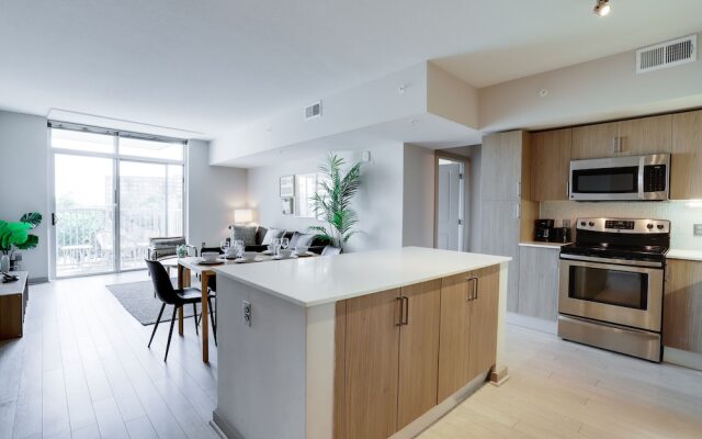 Fantastic Condo Crystal City Rooftop