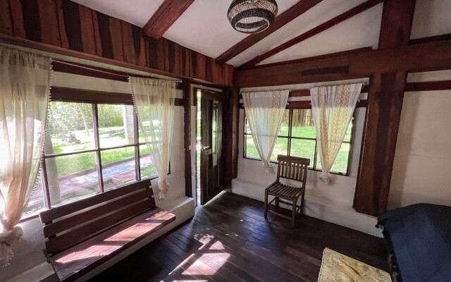 Villa Santuario Lake Front Oasis