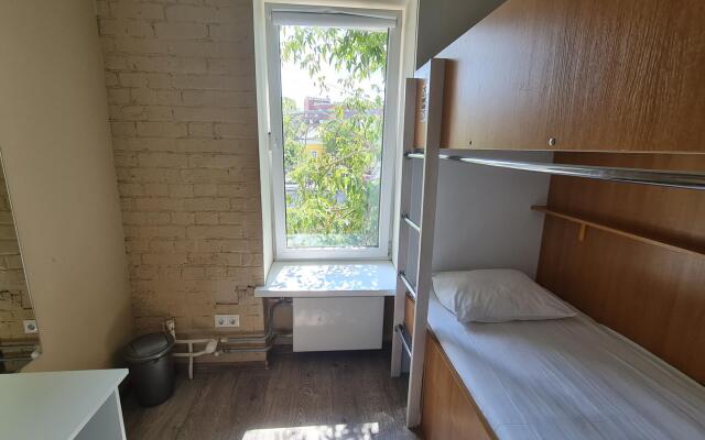 Makarov Hostel