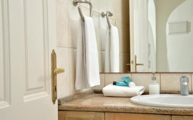 Andros Homes Sea Side Apartment & Studio