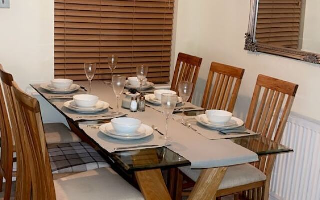 Impeccable 3-bed House in York