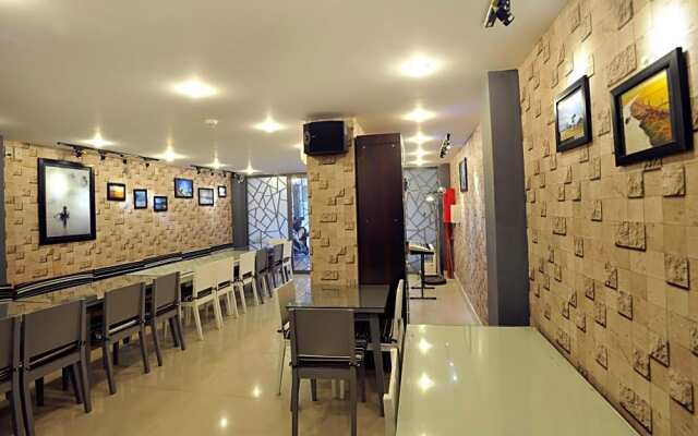 The Carnation Hotel Da Nang