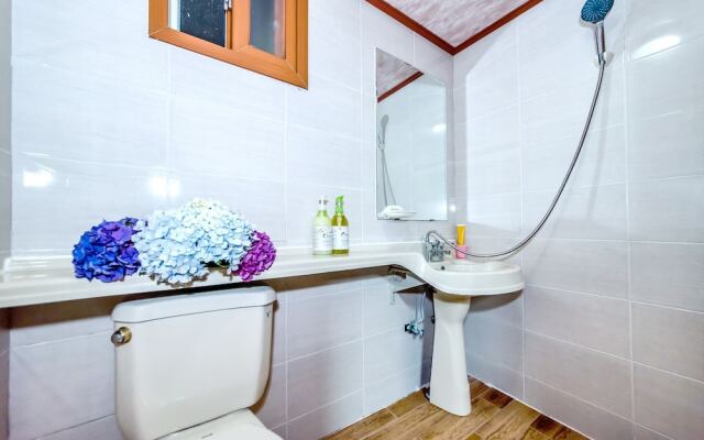 The May of Jeju House Pension