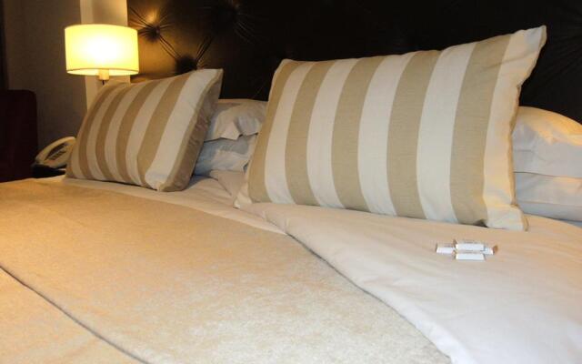 Urbanica The Suites Hotel
