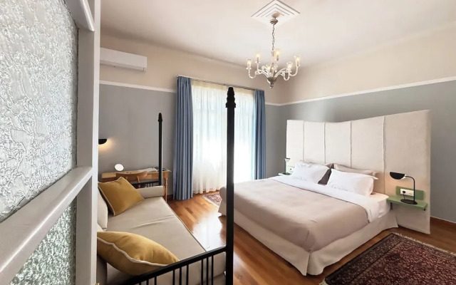 Live in Athens PANGRATI Fine Residence