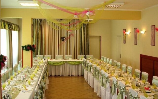 Nereus Park Hotel