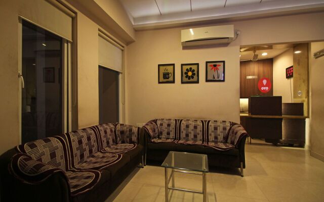 OYO 8456 Hotel Orient