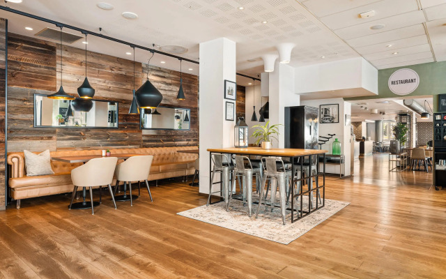 Clarion Hotel Admiral