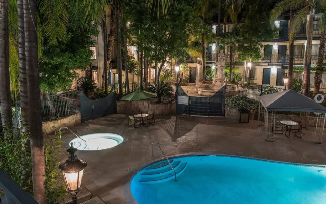 Radisson Suites Covina