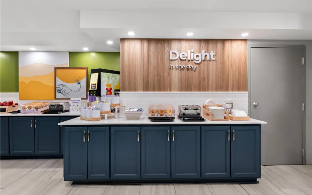 Spark by Hilton Biloxi Ocean Springs