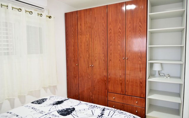 Isra Home Apartment Jabotinsky 8