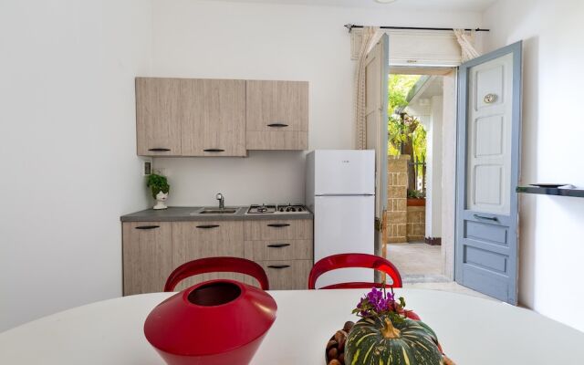 3137 Villetta Velia by Barbarhouse