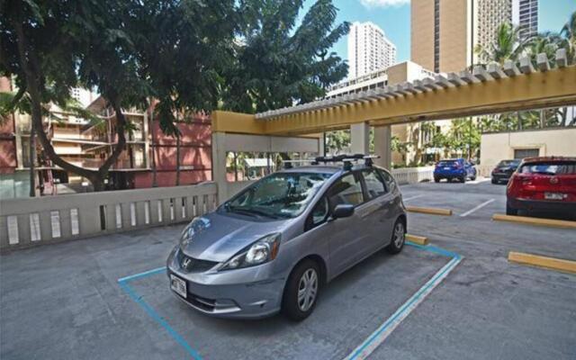 Luxury 2beds,2baths, free parking at Waikiki Beach