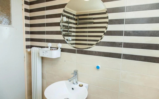 Bright apt w lovely view in Lycabettus