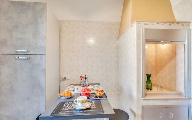 Rosamare Elegant Apartment