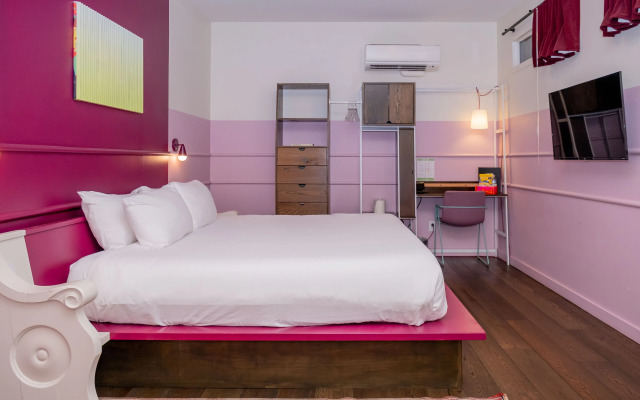 The Russell Nashville