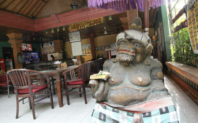 艾里巴厘岛萨努尔德纳乌波索 23 号丹帕沙酒店(Airy Sanur Danau Poso 23 Denpasar Bali)
