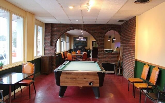 Mazinaw Residence Inn