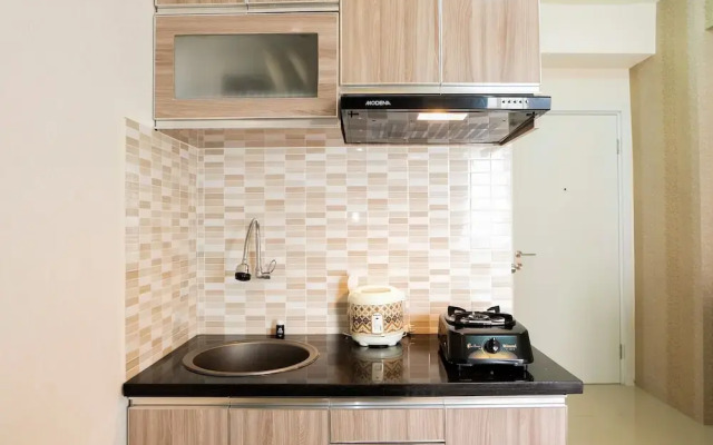 Comfortable Fully Furnished Studio Green Pramuka City Apartment