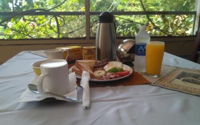 Golden Days Executive Lodge Livingstone