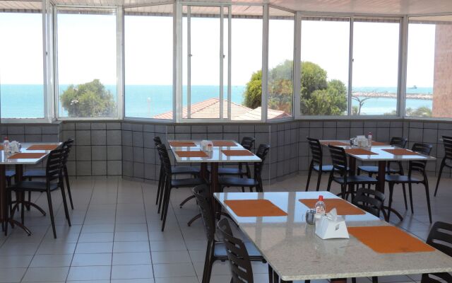 Iracema Mar Hotel