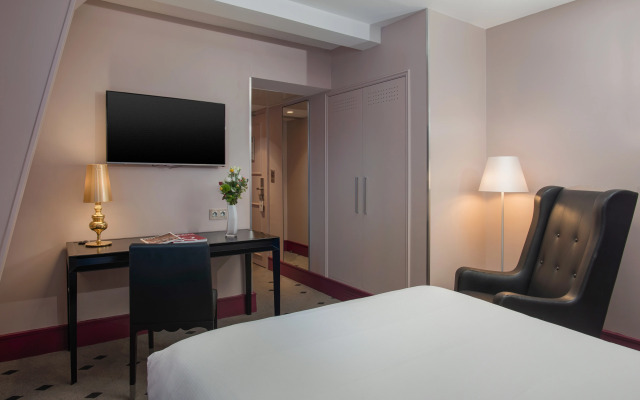 NH Collection Paris Ponthieu Champs-Elysées