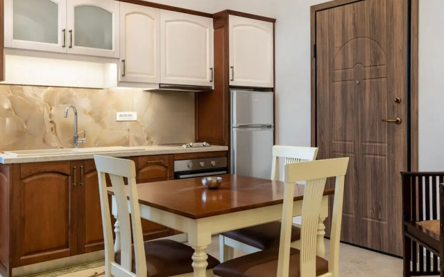 The Owl House Near Chania City Centre