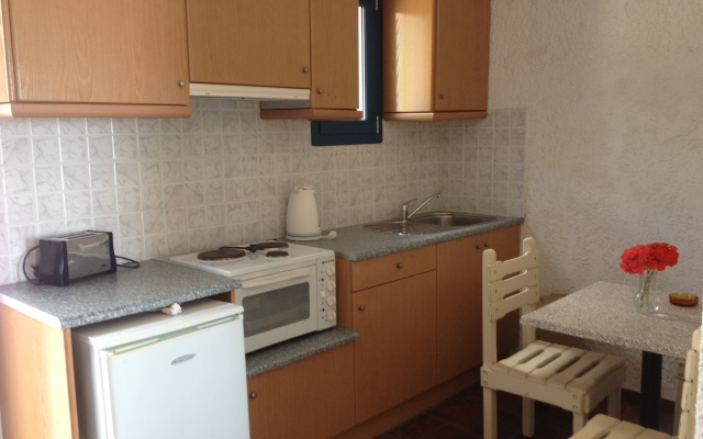 Metaxatos Apartments