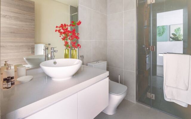 Remarkable Value Studio Apartment In Unbeatable Location!