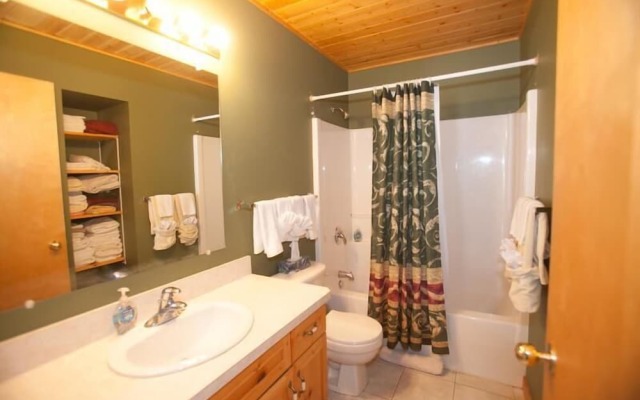 Outlaws Inn by Apex Accommodations