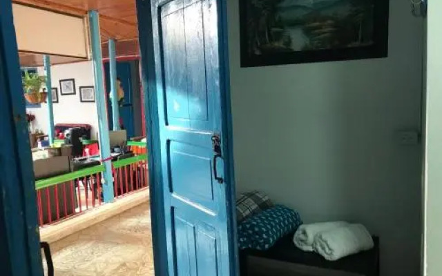 Hostal Maderos