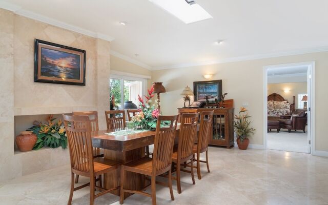 Kailua Beachside 4 Bedroom Home by RedAwning