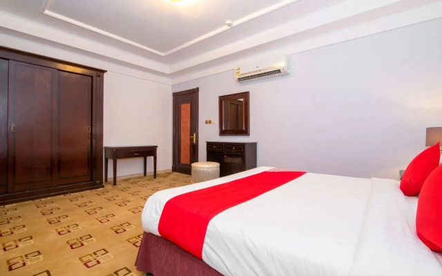 Oyo 148 Shathi Almas Hotel Suites
