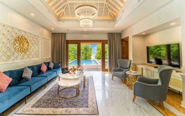 The Signature Collection by Hideaway