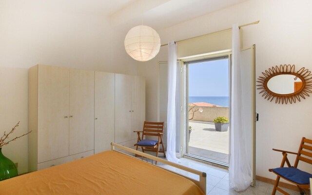 Beautiful Apartment in Donnalucata With 2 Bedrooms and Wifi