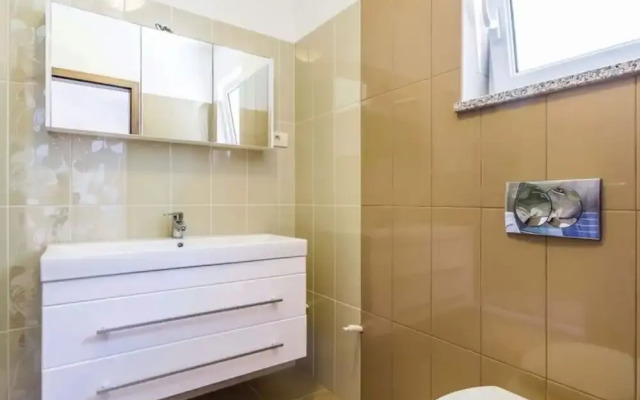 Cozy One Bedroom Apartment With Terrace