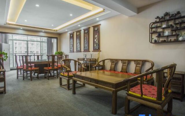 Yufeng Jade Hotel (Jianjiang Avenue Branch, Duyun City)