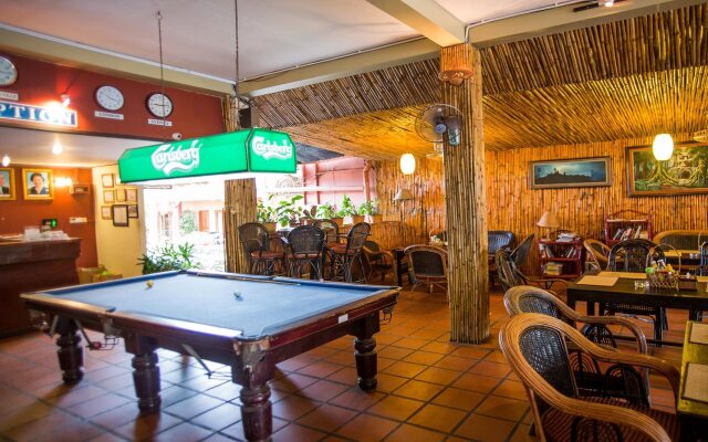 Beach Road Hotel
