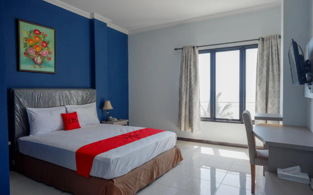 RedDoorz Plus Syariah @ Hotel Boulevard Luwuk