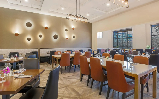 Sheraton Tarrytown Hotel
