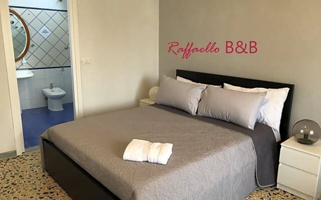 B & B Raffaello