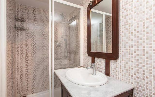 Trastevere Historical Apartment