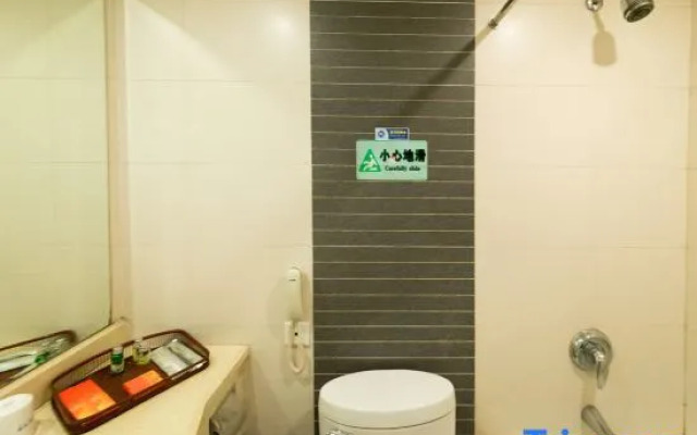 Yancheng Hotel
