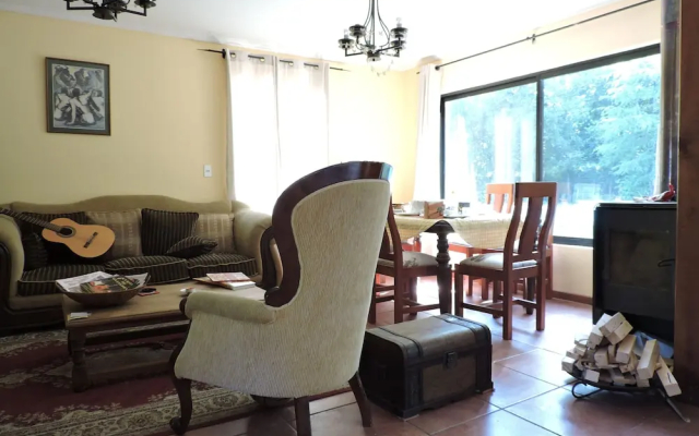 Casa de Noah Bed & Breakfast