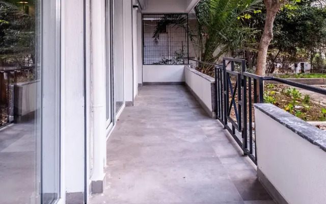 Vibrant Flat Next to Bostanci Marmaray Station